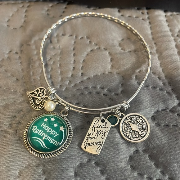 Retirement bundle - Picture 4 of 5